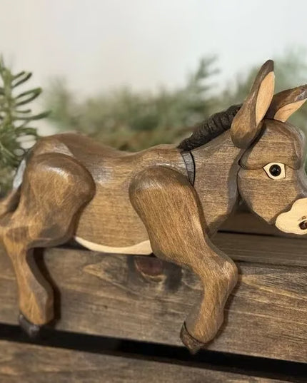 Torocky Carved Wooden Decor